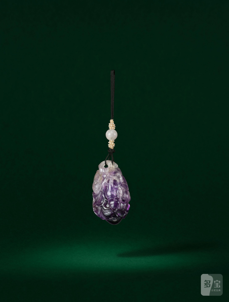 清十九世紀　紫晶蝙蝠葫蘆紋珮 | AN AMETHYST 'BAT AND GOURD' PENDANT